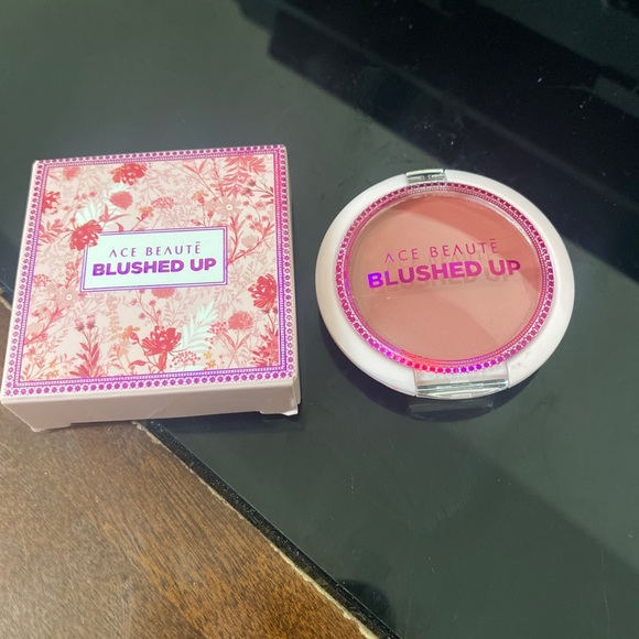 🌺Ace Beaute Beauty 🌸 Blushed Up Blush Boxy Charm Ipsy Travel Size - Picture 2 of 3